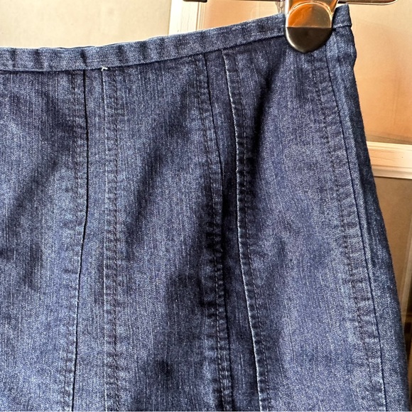 LARRY LEVINE PETITE - Stretch DENIM Skirt Sz 10P - BLUE - Picture 2 of 12